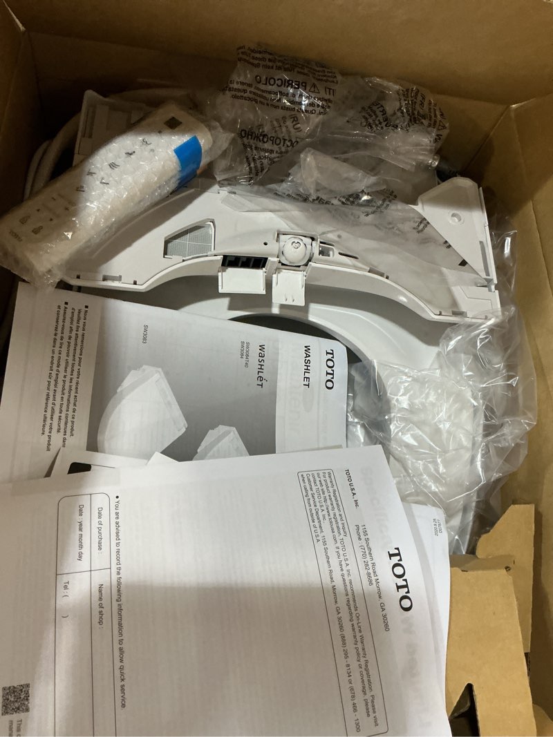 Condition photo showing Good Condition for toto® washlet® c5 electronic bidet toilet seat with premist and ewater+ wand cleaning, elongated, cotton white - sw3084#01 cotton white c5 elongated