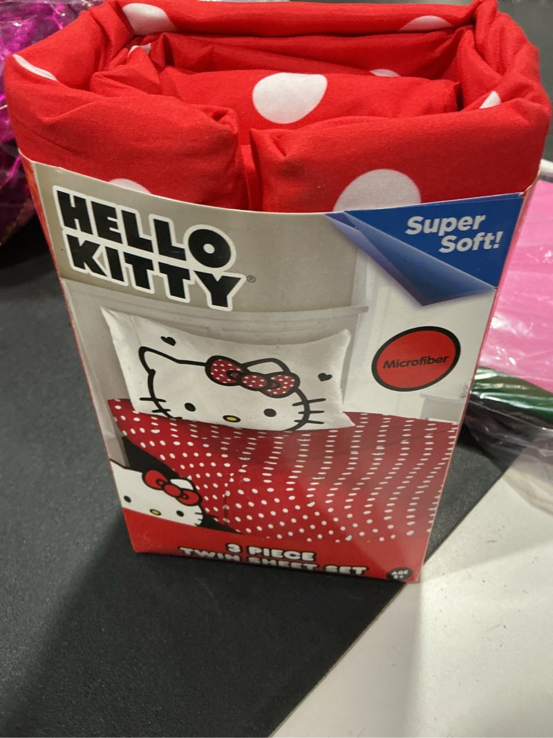 Condition photo showing Good Condition for collectibles hello kitty bows bedding super soft cozy microfiber 3 piece twin sheet set, (officially licensed product) by franco hello kitty polka - bow of the day twin