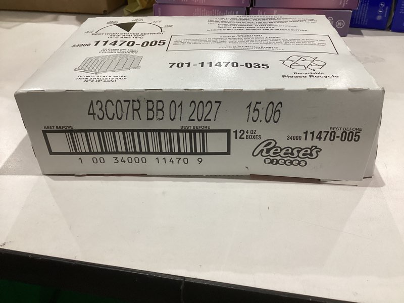 Condition photo showing New/Like New for REESE'S PIECES Peanut Butter in a Crunchy Shell, Candy Boxes, 4 oz (12 Count) Peanut Butter 4 Ounce (Pack of 12)