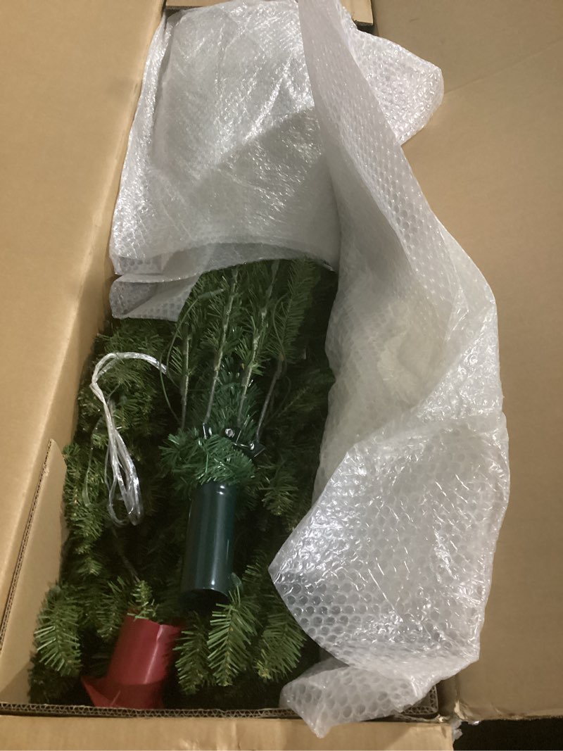 Condition photo showing Good Condition for 12ft National Christmas Tree Company Pre-Lit Dunhill Fir Hinged Full Artificial Christmas Tree with 1500 Clear Lights