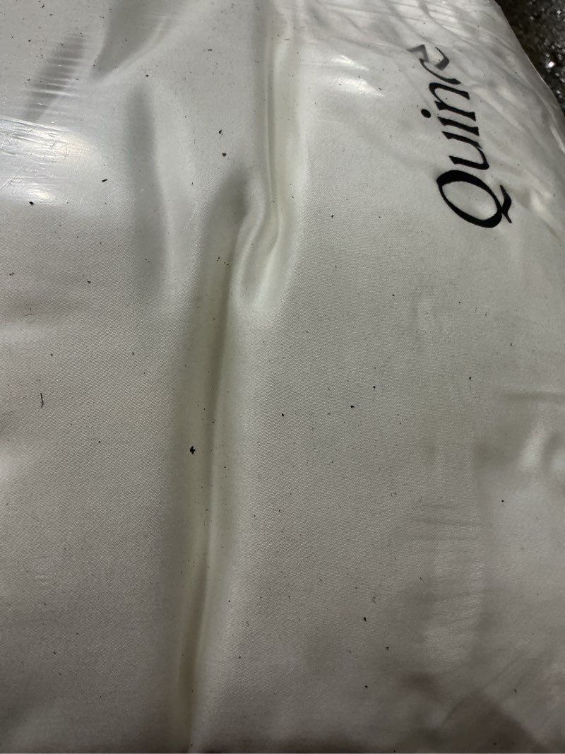 Condition photo showing As Is for signature giza cotton sateen sheet set, full/queen, white