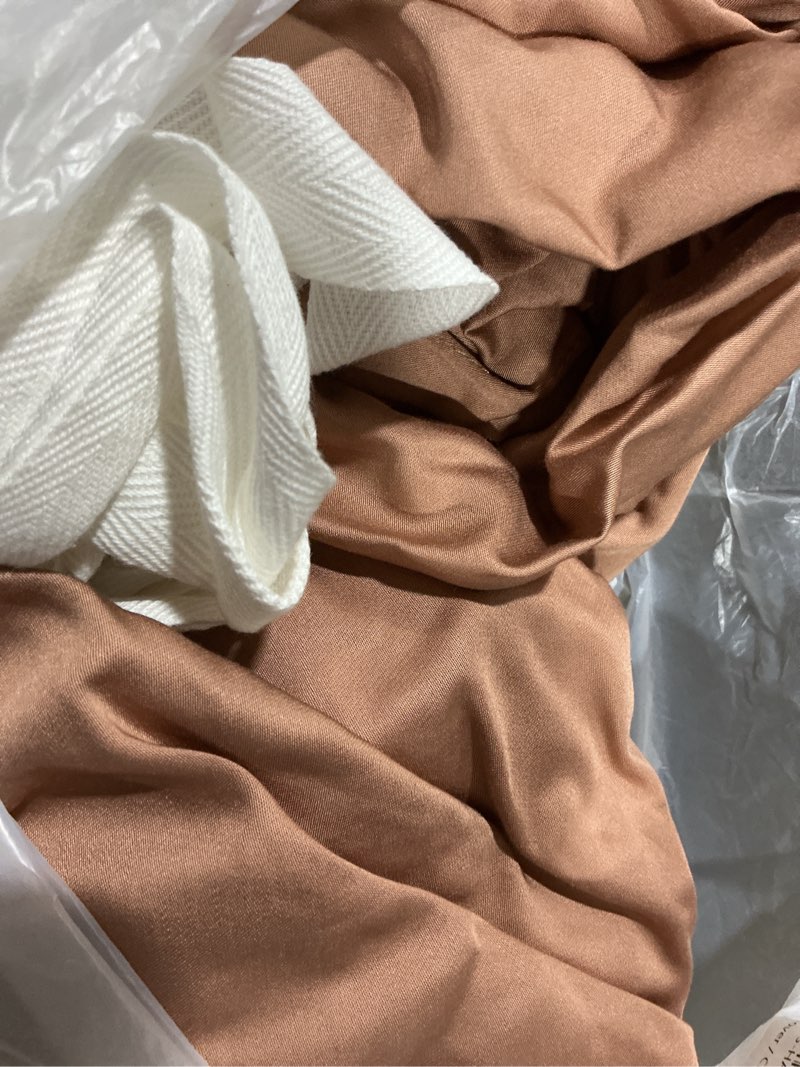 Condition photo showing Good Condition for bamboo duvet cover, full/queen