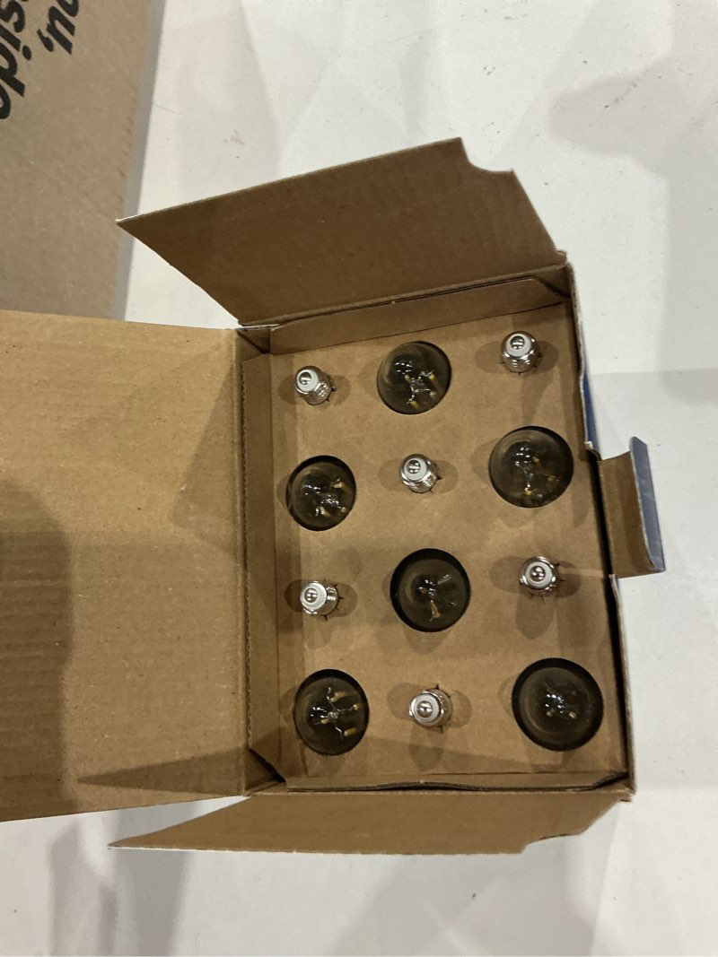 Condition photo showing Good Condition for flsnt 60w equivalent led chandelier light bulbs, dimmable led b11 e12 candelabra base bulbs, 3000k warm white, 500lm, 12 pack 3000k warm white 12 count (pack of 1)