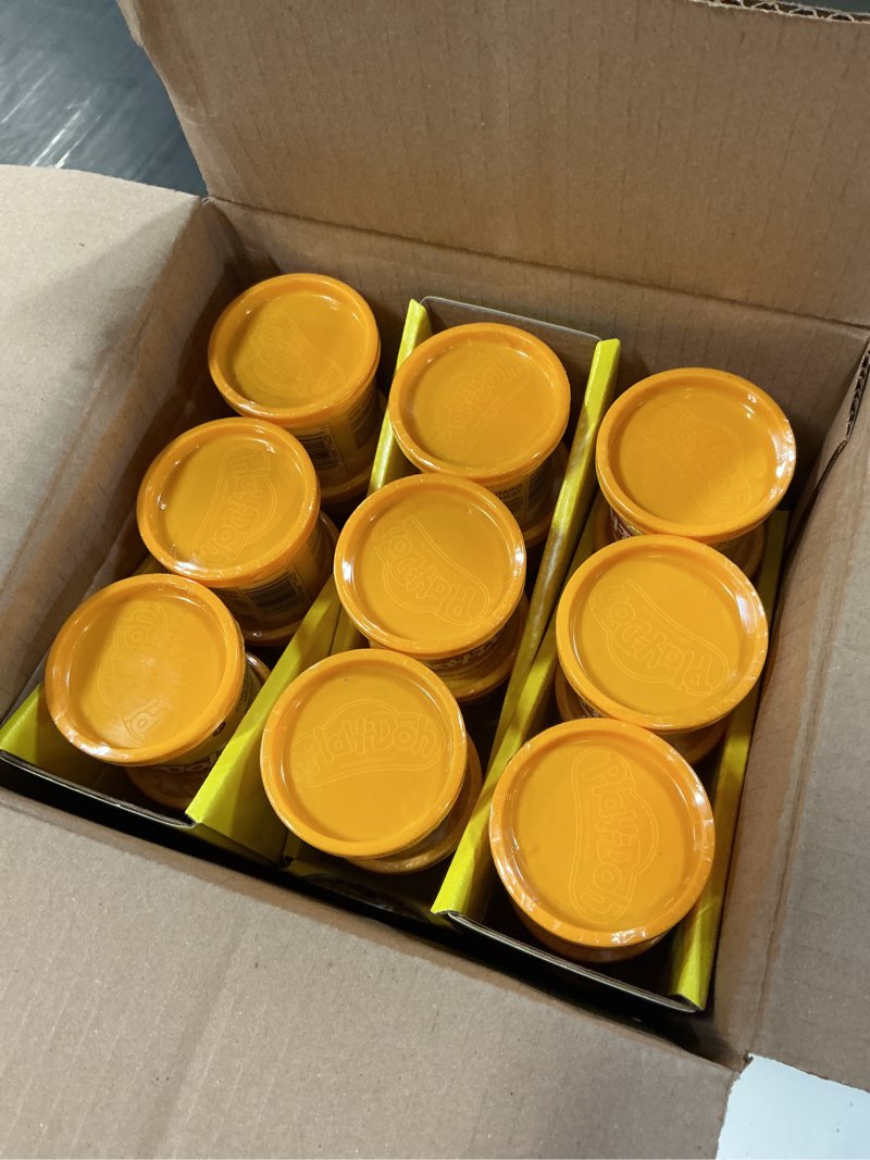 Condition photo showing Good Condition for play-doh modeling compound 36-pack case of orange, non-toxic, 3 oz cans of assort. colors, back to school classroom supplies, preschool toys, ages 2+ (amazon exclusive)