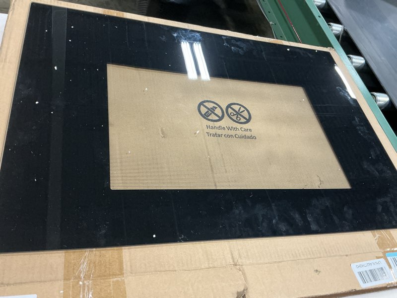 Condition photo showing Good Condition for upgraded wpw10409946 w10409946 oven outer glass door replacement compatible with whirlpool oven door glass replacement parts, whirlpool gas and electric stove door parts range door front glass panel