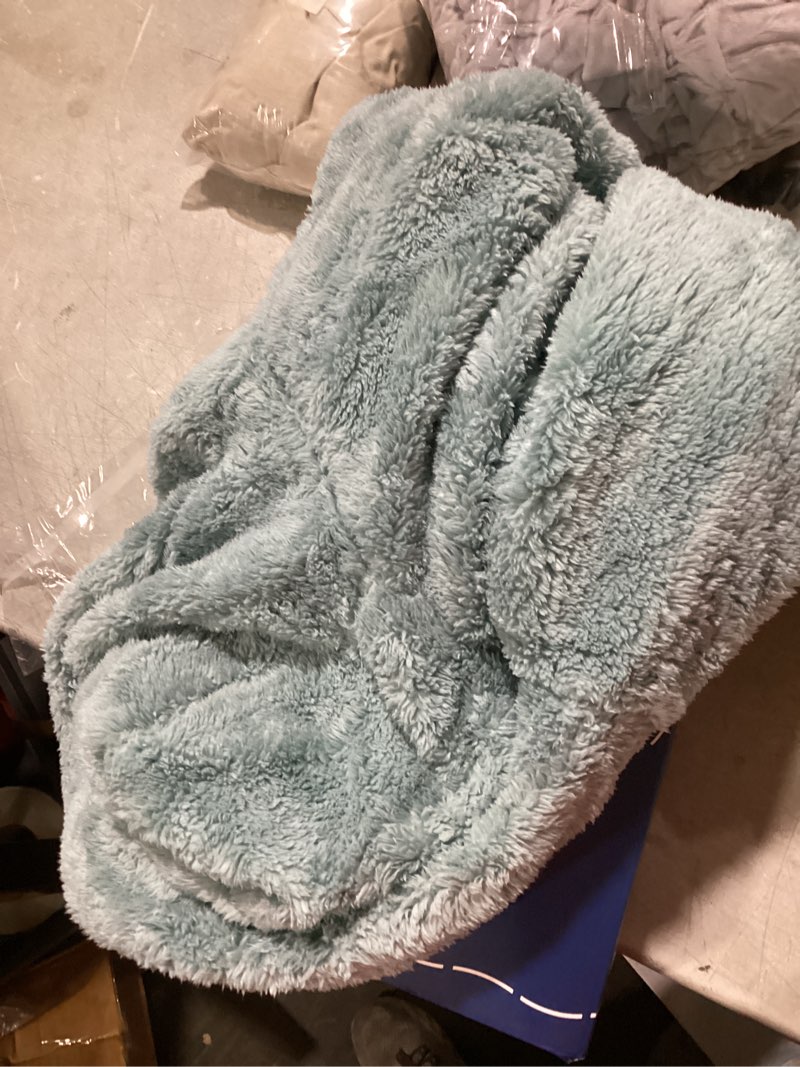 Condition photo showing Good Condition for similar to stock photo different design.. aemicion wearable blanket hoodie for adults,thick cozy sherpa oversized sweatshirt blanket as gift for women men-teal teal/adult adult