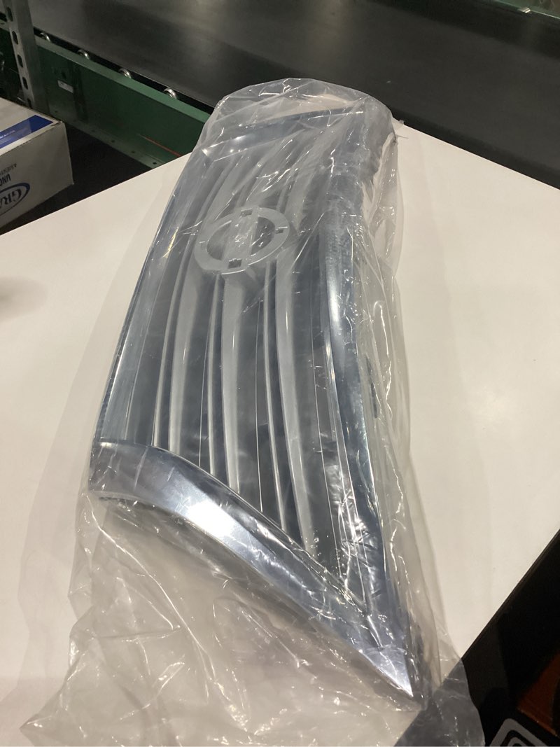 Condition photo showing Good Condition for PartsFlow Front Bumper Grille Upper Grill Chrome Shell Black Insert For 2013 2014 2015 Nissan Sentra