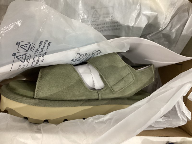 Condition photo showing New/Like New for Koolaburra by UGG womens Tizz Sandal 6 Green