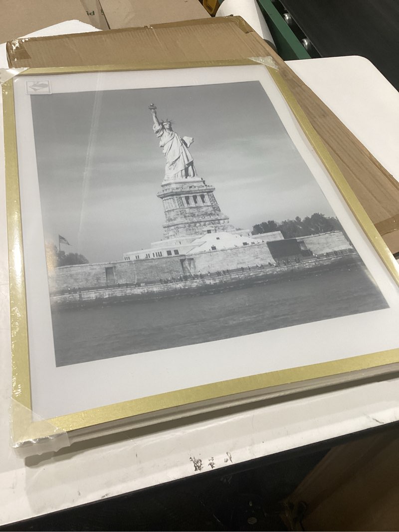 Condition photo showing New/Like New for enjoybasics 18x24 picture frame, display poster 16x20 with mat or 18 x 24 without mat, wall gallery photo frames, gold, 2 pack gold 18x24