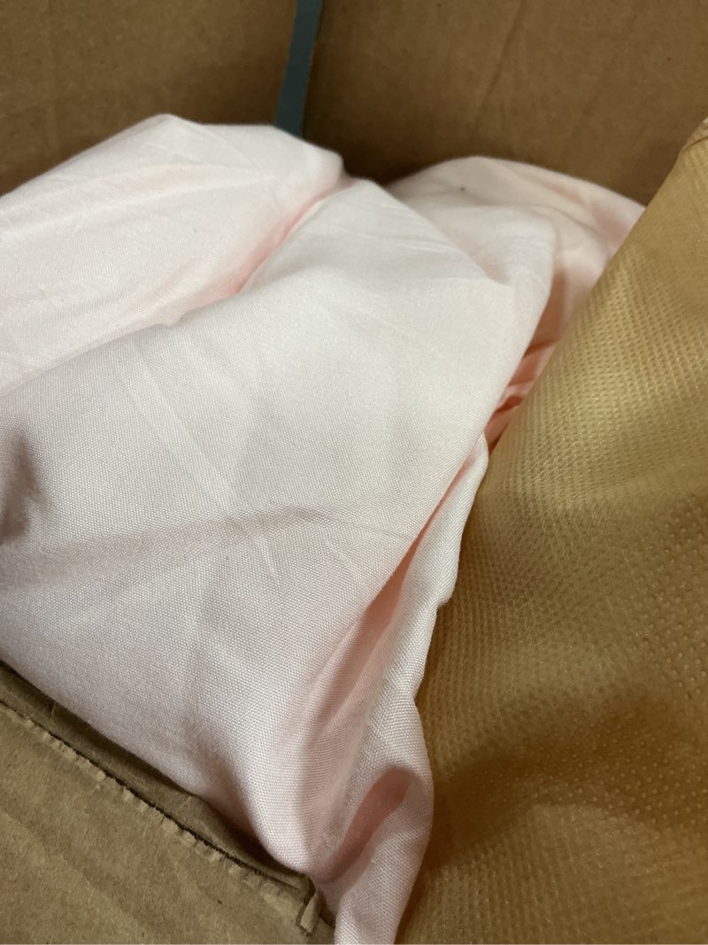Condition photo showing Good Condition for rosgonia twin/twin xl comforter set for college girls boys blush, 1 boho pink comforter & 1 pillowcase, lightweight kids comforter sets dorm bedding twin/twin xl comforter 66"x90" blush