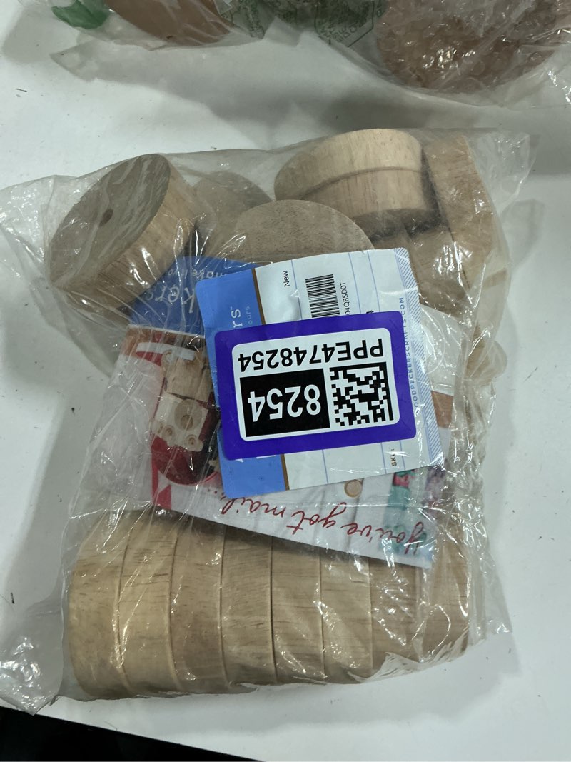 https://lotting-media.assets.bidfta.com/lotting_e86c4e52-0d80-4e0f-a27d-a2732aa5641c
