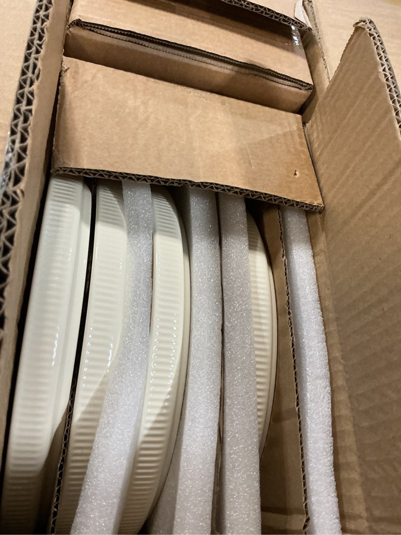 Condition photo showing Good Condition for TheTerra Ceramic Dinnerware Sets for 4, 12 Pieces Porcelain Lightweight Plates and Bowls Sets, Scratch Resistant Dish Set, Oven & Microwave & Dishwasher Safe, Beige Beige Service for 4