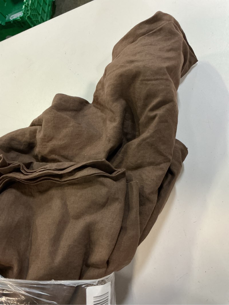 Condition photo showing Good Condition for european linen fitted sheet set, king, espresso
