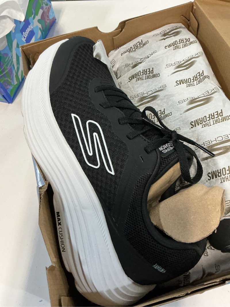 Condition photo showing Good Condition for skechers men's max cushioning endeavour sneaker 9 black/white