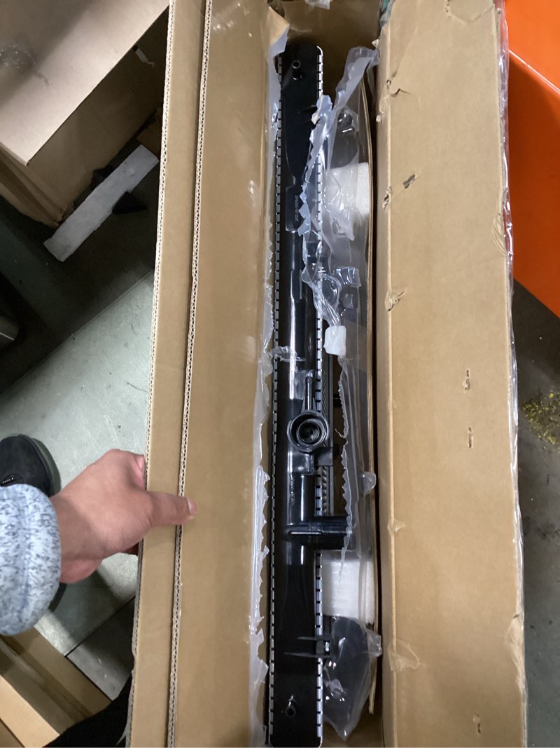 Condition photo showing New/Like New for UIU Replacement Radiator Compatible with 2003-2007 Honda Accord, 2797 RAD:2797