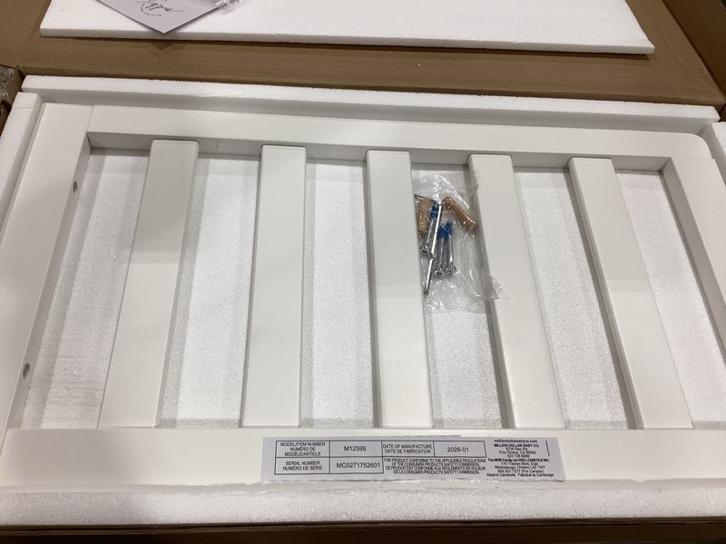 Condition photo showing Good Condition for davinci toddler bed conversion kit (m12599) in white