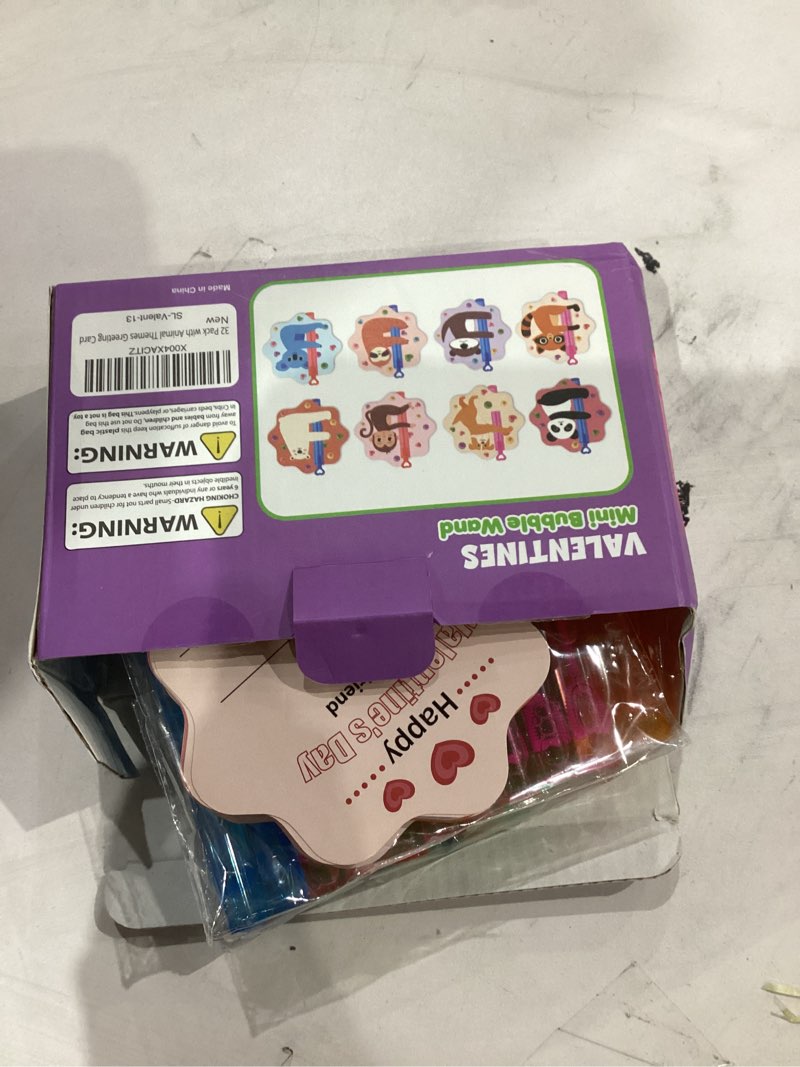 Condition photo showing Good Condition for 32 pack mini bubble wands with greeting cards valentines animal themes for kids, valentine's day gifts classroom exchange gifts school prizes party favor style b