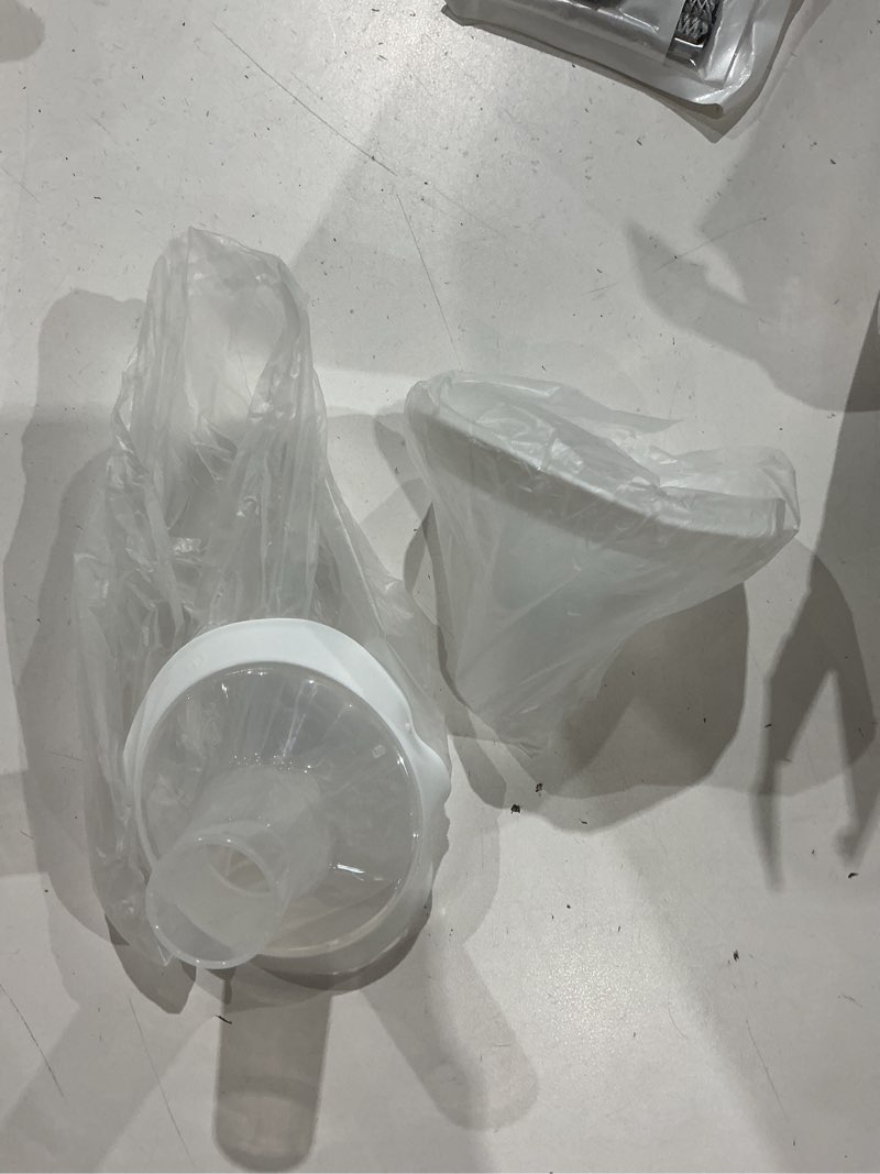 Condition photo showing Good Condition for 4pc 23mm oval flanges shields built-in soft edges compatible with medela/lansionh pumps, replacement parts for pump in style, symphony, swing maxi, harmony and personalfit flex connector 4pcs-23mm