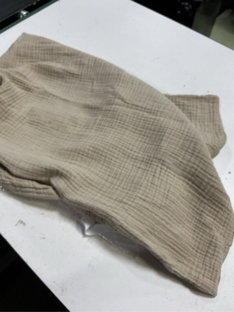 Condition photo showing Good Condition for quince airy gauze standard sham set dune