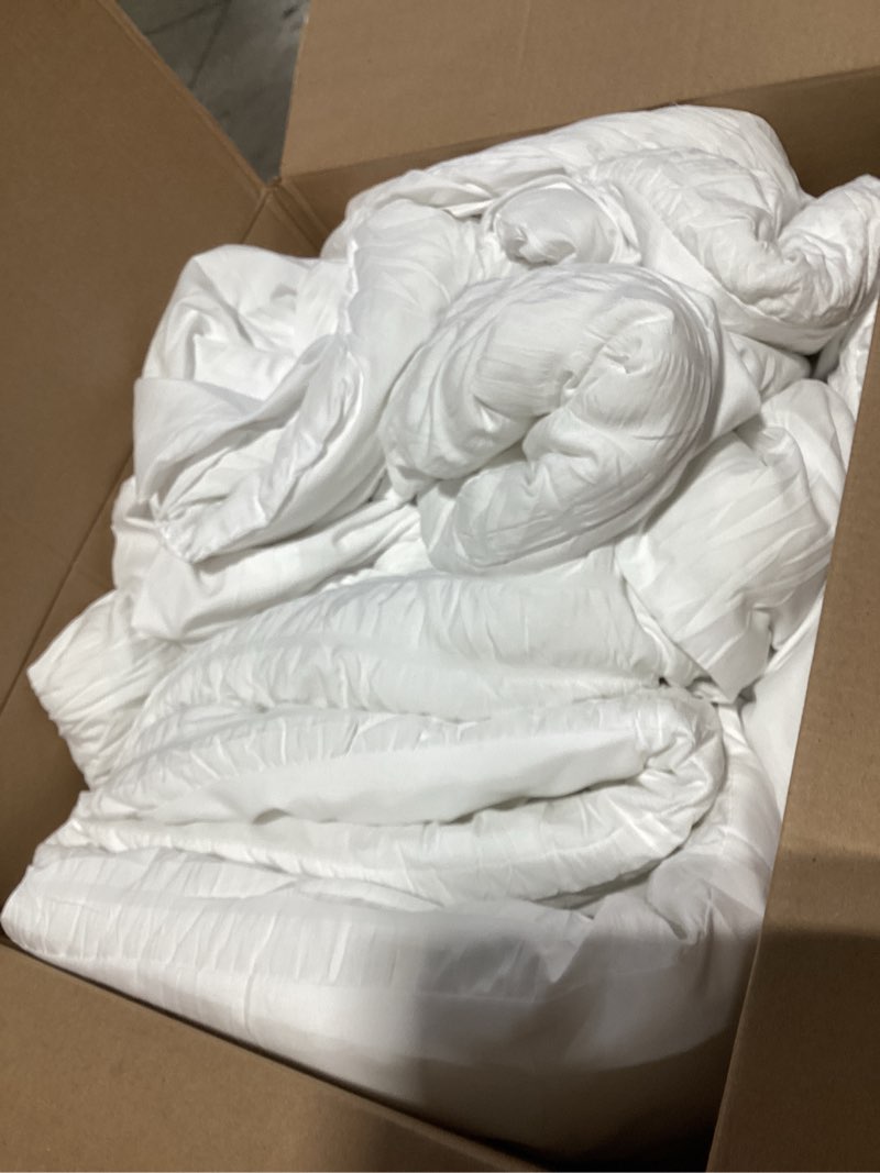 Condition photo showing Good Condition for cozylux king size comforter set white seersucker 7 pieces bed in a bag king comforter set with sheets, luxury soft bedding set with down alternative comforter, sheets, pillowcases & shams all seasons white king