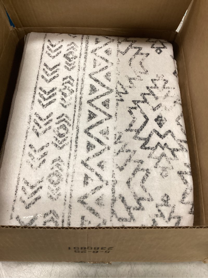 Art&Tuft 4x6 Rug, Super Soft UltraThin Moroccan Washable Rug, Anti