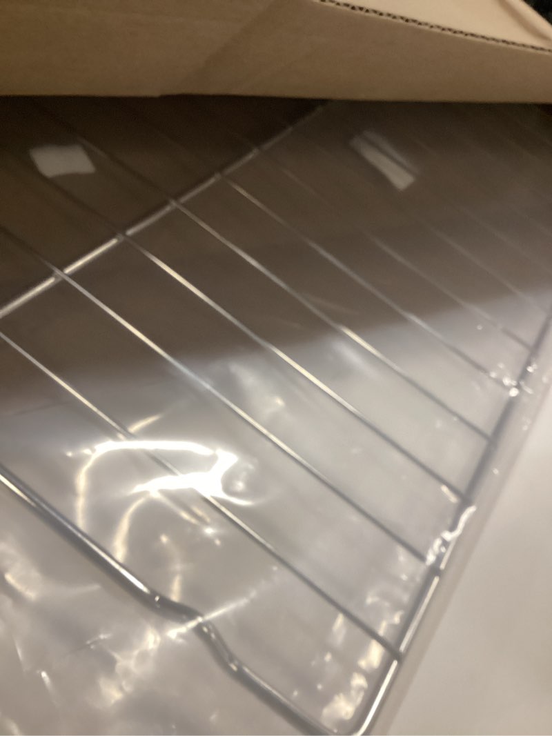 https://lotting-media.assets.bidfta.com/lotting_e89ffb85-6ac2-4f3a-a36a-292dca7d10b6