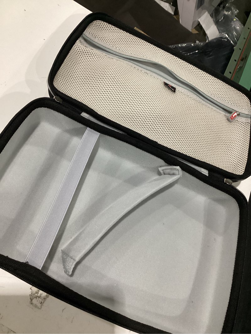 Condition photo showing Good Condition for mchoi hard case