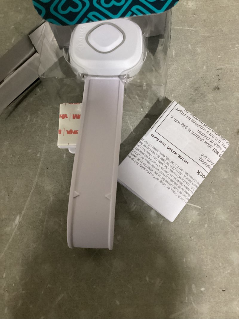 Condition photo showing Good Condition for safety 1st outsmart white plastic swing shut toilet seat lock 1 pk