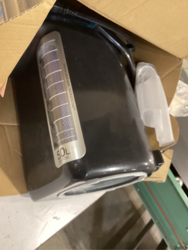 Condition photo showing Good Condition for zojirushi micom water boiler and warmer (135 oz. / 4l, silver) 4.2 quarts boiler