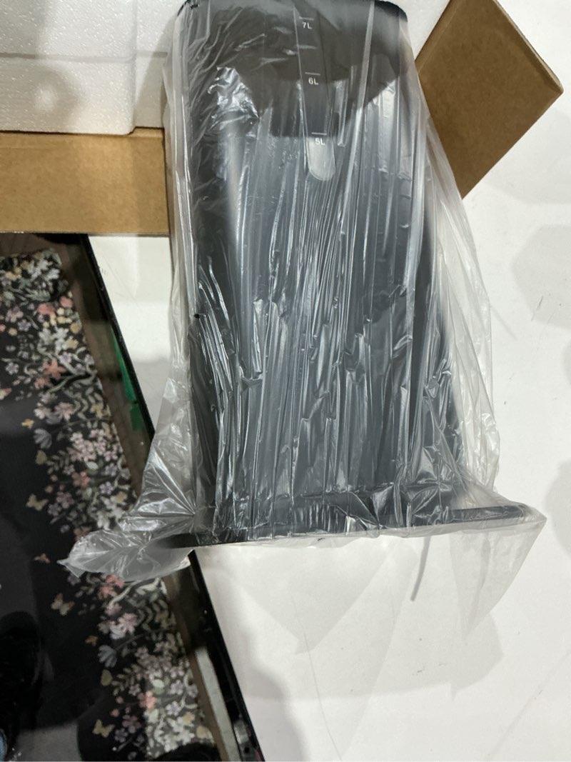 https://lotting-media.assets.bidfta.com/lotting_e8b31b10-3bc8-4d13-8b7b-d7062dc96e3c