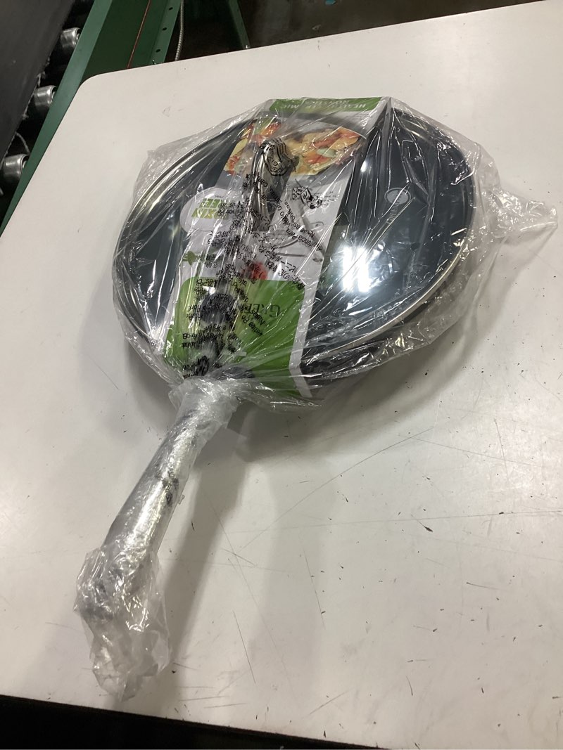 Condition photo showing Good Condition for blue diamond 12" diamond ceramic nonstick frying pan skillet with lid, blue