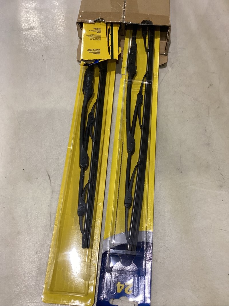 Condition photo showing Good Condition for rain-x 820146 weatherbeater wiper blades, 24" and 20" windshield wipers (pack of 2), automotive replacement windshield wiper blades that meet or exceed oem quality and durability standards 24" and 20" pack of 2