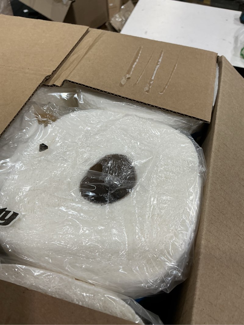 Condition photo showing Good Condition for bounty quick-size paper towels, white, 12 family triple = 40 regular rolls family triple 12 rolls (141 sheets)