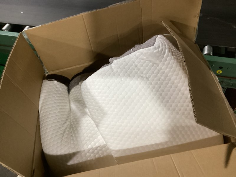 Condition photo showing Good Condition for bedluxe wedge pillow headboard, 3pcs orthopedic bed wedge pillows set for after surgery, adjustable pillow wedge for acid reflux&back pain relief, sleeping, back pillow for bed sitting up, white/grey white/grey adjustable 9&12 inch + 1 head pillow