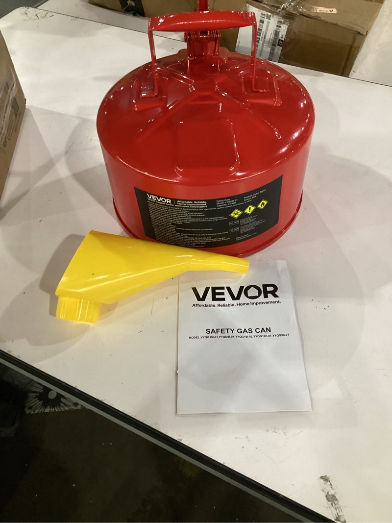 Condition photo showing Good Condition for vevor safety gas can, 2.5 gallon type i red safety can for liquid material with stainless steel flame arrester, self-closing lid & pe funnel, carbon steel flammable saving with handle