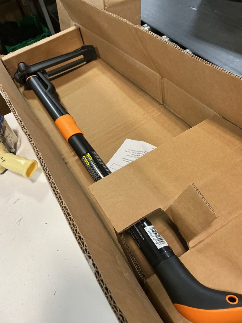 Condition photo showing New/Like New for fiskars 39.25 in. stainless steel weeder aluminum handle  black and orange