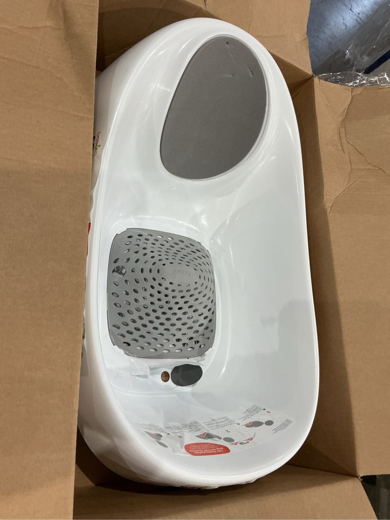 Condition photo showing Good Condition for boon soak 3 stage baby bathtub - baby bath tub with three support positions for newborn to toddlers - color changing drain plug for ideal bath temperature - gray - ages 0 to 18 months and up white 1 count (pack of 1)