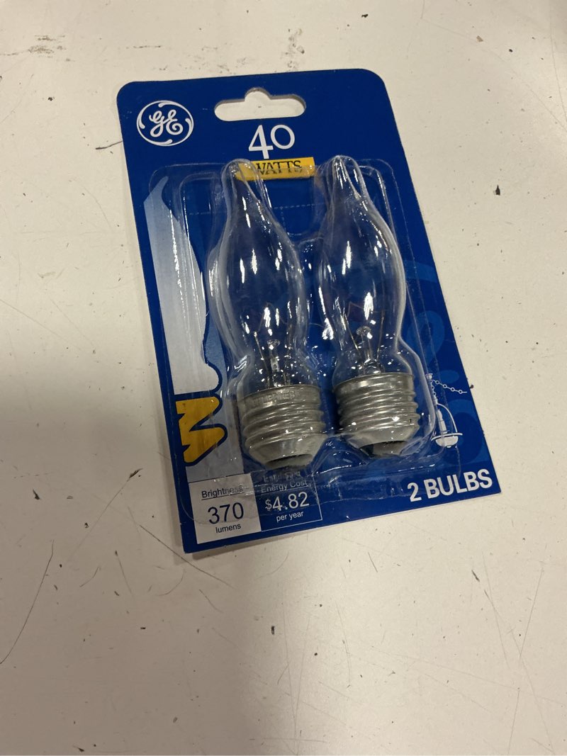 Condition photo showing New/Like New for ge 40 watt fan chandelier bulb,  6  of 12cpcs