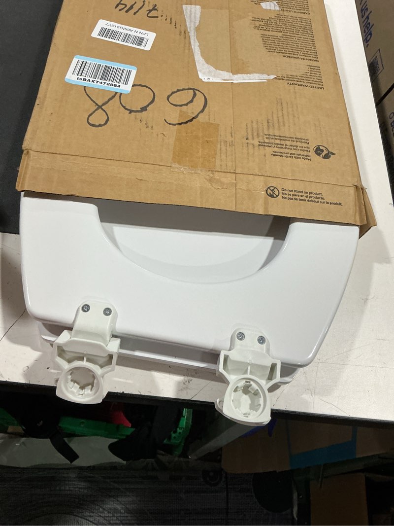 Condition photo showing Good Condition for bemis 500ec 390 toilet seat with easy clean & change hinges, 1 pack round, cotton white
