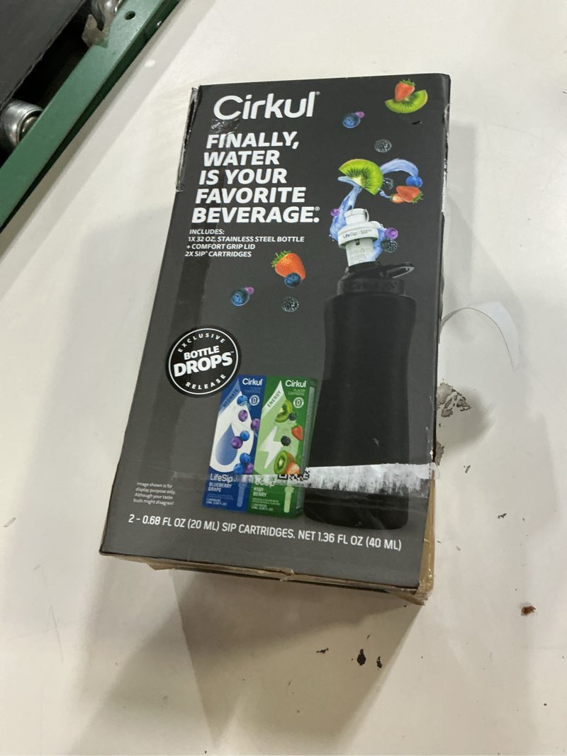 Condition photo showing Good Condition for cirkul 32oz matte black stainless steel starter kit with matte black cirkul lid 2.0 and 2 flavor cartridges (blueberry grape & kiwi berry)