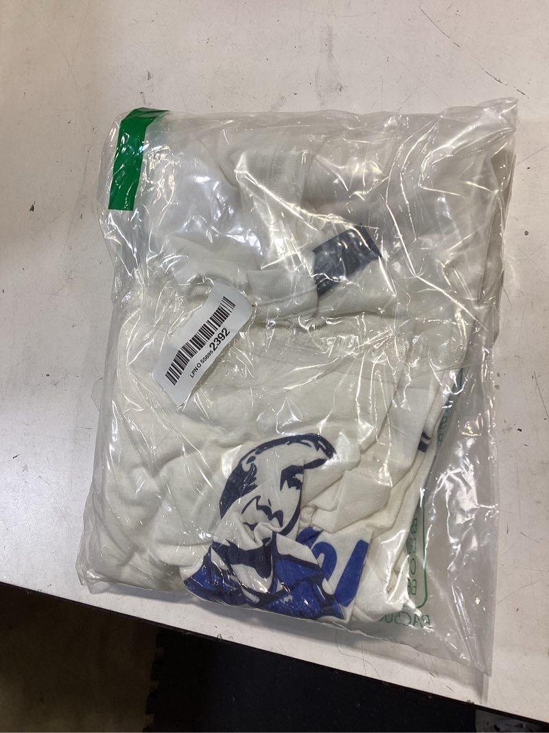 Condition photo showing Good Condition for vintage george mcgovern for peace vote mcgovern democrat t-shirt
