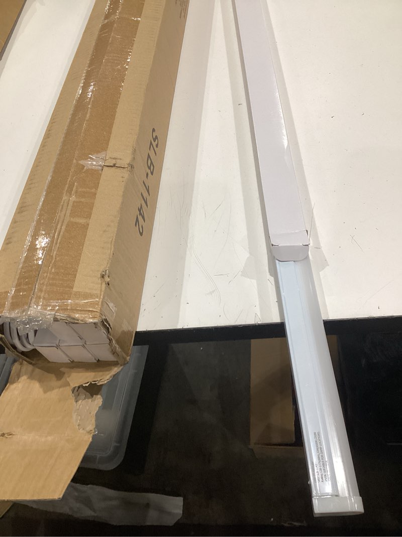 Condition photo showing Good Condition for hykolity 6 pack led shop light 4ft, t5 integrated single fixture, 22w, 2200lm, 6500k super bright white, linkable shop light, utility shop lights, corded electric with built-in on/off switch 22w-6 6500k