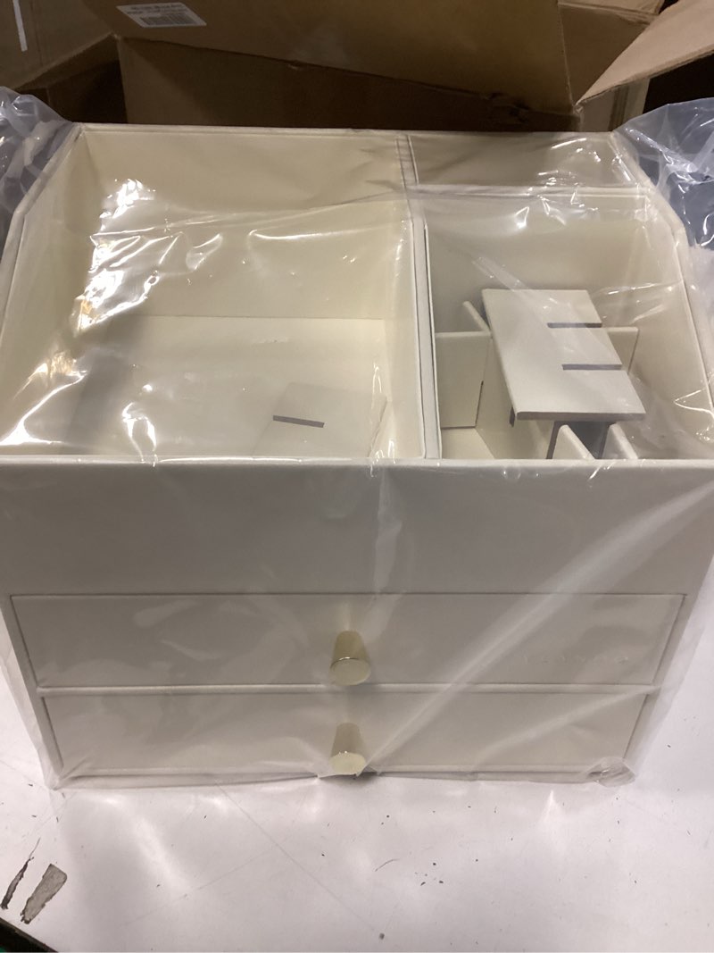 Condition photo showing Good Condition for VLANDO Makeup Organizer for Vanity,Large Capacity Countertop Organizer with Drawers, PU Leather Cosmetic Display Case for Lipstick,Brushes,Skincare,Bedroom Storage (Beige) 3 layers-Beige