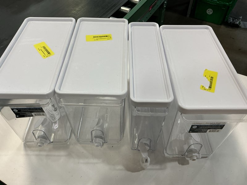 Condition photo showing Good Condition for 4 pcs mainstays drink dispenser, well suited to chilled drinks for entertaining or refrigerator storage