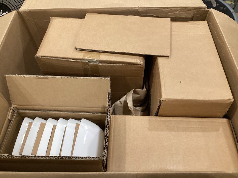 Condition photo showing New/Like New for malacasa 24 pieces gourmet porcelain dinnerware sets, premium plates and bowls set, high-fired ceramic dishes set for 8, chip & scratch resistant, microwave dishwasher safe, white, series lexi white 24 piece (service for 8)