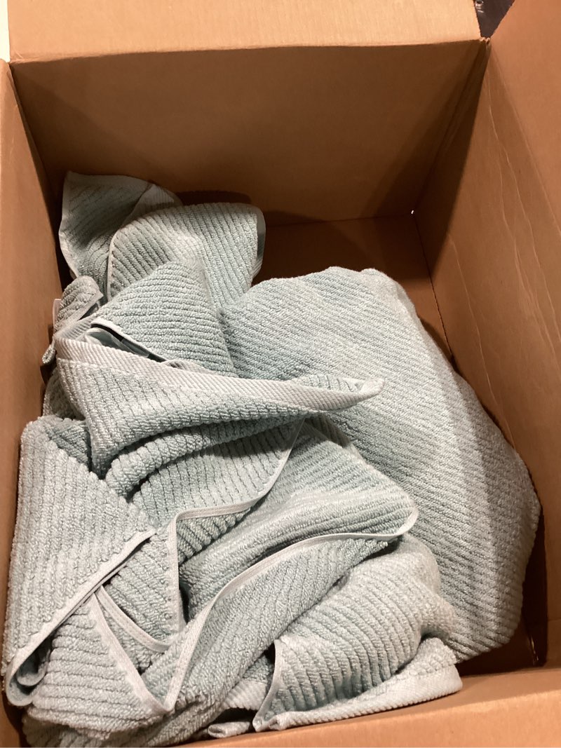 Condition photo showing Good Condition for towels for bathroom - 100% cotton | lightweight | thick | soft, quick dry towels, bath towel set of 6 large, 2 bath 30"x56", 2 hand 18"x28", 2 washcloths 13"x13", luxury shower towel set, aqua teal 6 pc bathroom towel set jack frost- aqua teal