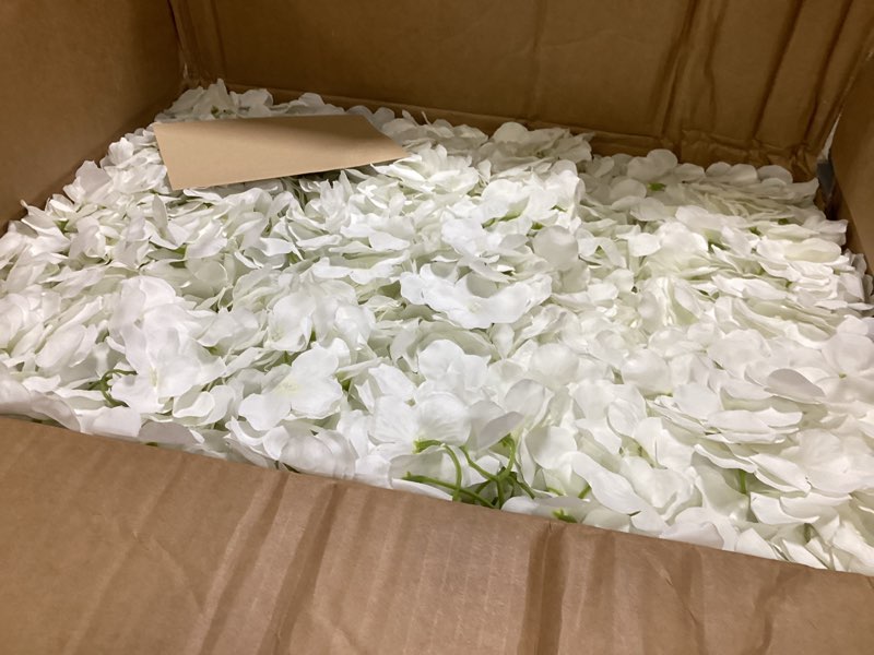 Condition photo showing Good Condition for Auihiay 404PCS Hydrangea Artificial Flowers, Silk Artificial Flowers Heads with Stems, Ivory Lifelike Faux Flowers for Wedding Centerpieces, Arch and Background, Party, Home, Baby Shower Decor