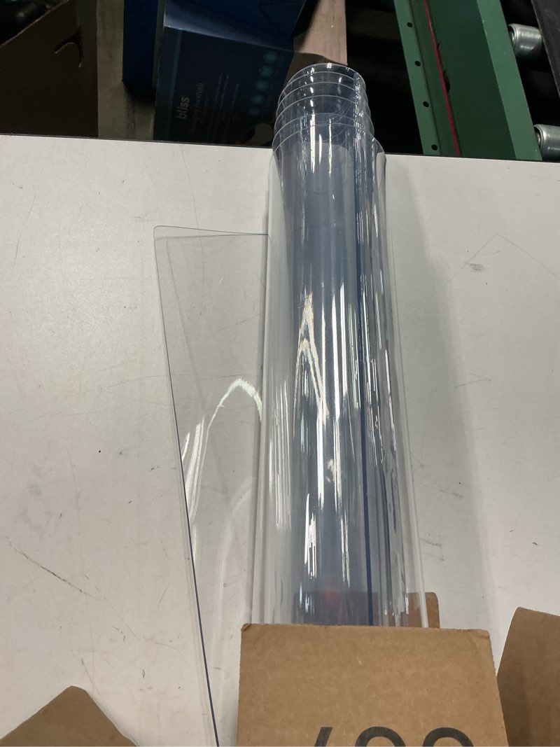 Condition photo showing Good Condition for similar vevor clear table cover protector, 1.5mm thick 36 x 72 in pvc plastic tablecloth, waterproof & oil spill proof, customizable rectangle table cover for writing desk, coffee table, dining room table 72\" x 36\" (rectangular)