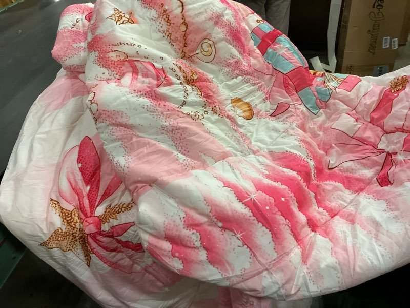 Condition photo showing As Is for (Similar)  Feelyou Girls Marble Comforter Twin Size Gradient Glitter Kids Down Comforter Set for Boys Girls Women Girly Pink Grey White Marble Ombre Bedding Set Modern Marble Aesthetic Quilt Decor Boys Multi 20 Twin