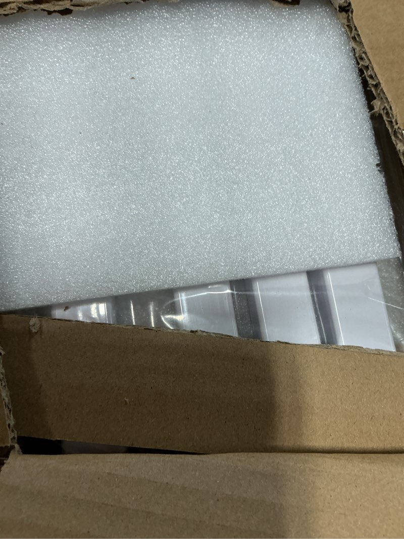 Condition photo showing New/Like New for barrina tx-l84 4ft led grow light, 84w, 4 led panels wider coverage, full spectrum with 730nm ir leds, high ppfd, linkable, hanging for plant lights indoor, greenhouse, vegetable, seeding, 1 pack 3000k+6500k+660nm 4ft-1 pack